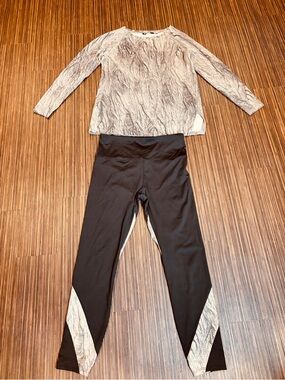 Soulgani Active Set Medium Marble Print Top & Black Leggings Athleisure